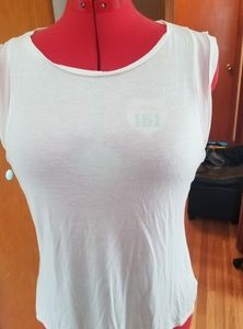 BKE RED sleeveless, scoop neck w/sheer button back